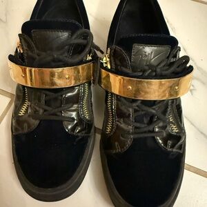 giuseppe zanotti coby Black and Gold Sneakers